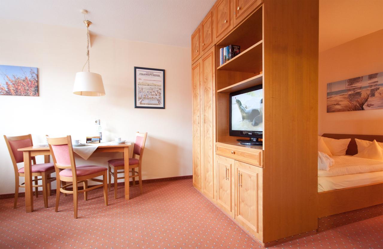 Inselresidenz Strandburg - Ferienwohnung 303 Юст Екстер'єр фото